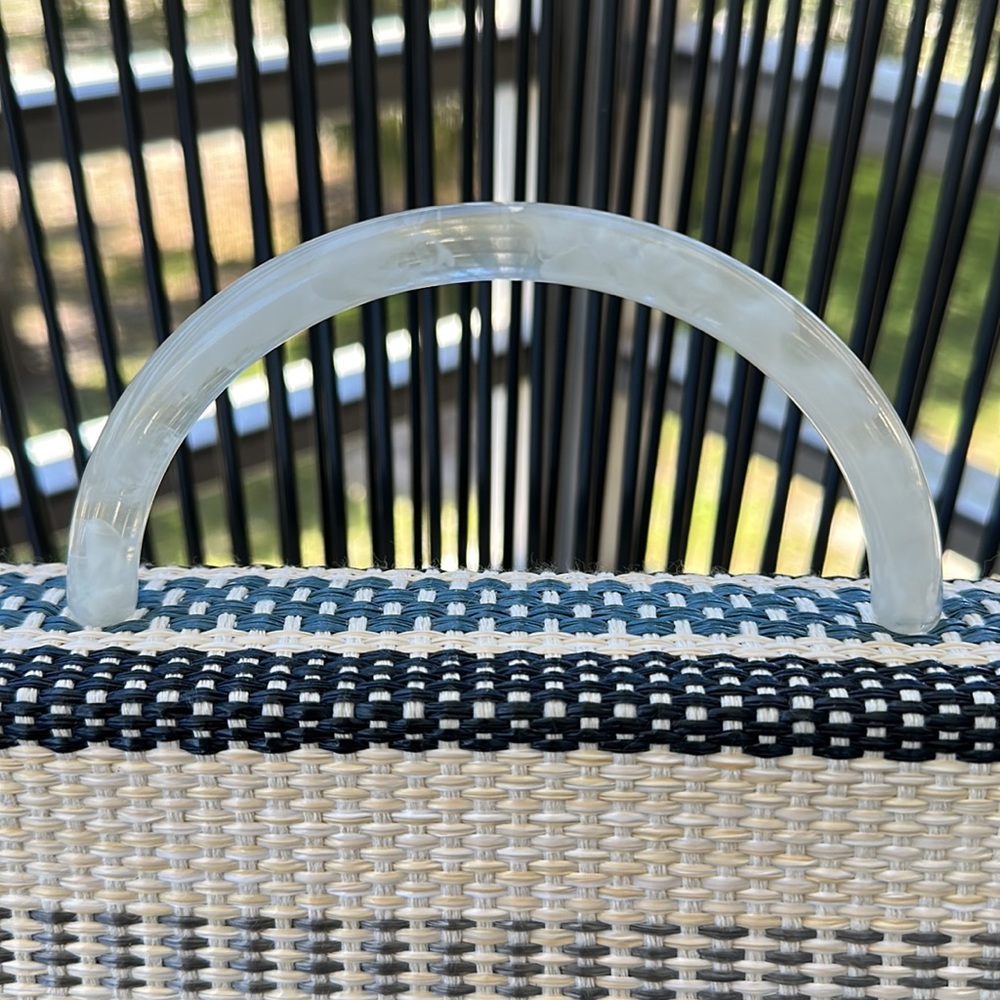 Woven Straw Rattan Structured Handbag - Picture 4 of 11